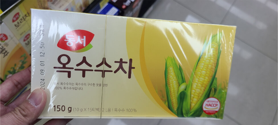 a picture of corn tea, tea bag products